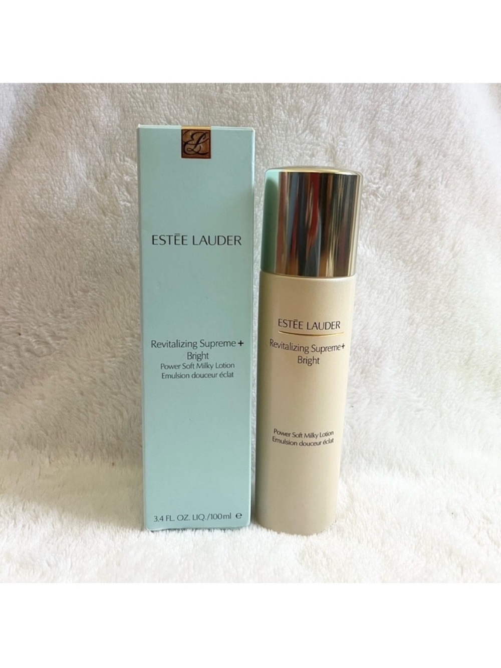 Estee Lauder Revitalizing
Supreme + Bright Moisturizer
Power Soft Milky Lotion - Picture 3 of 4